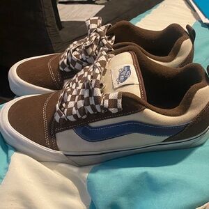 Mens Brown and Blue Vans Size 10.5 like new